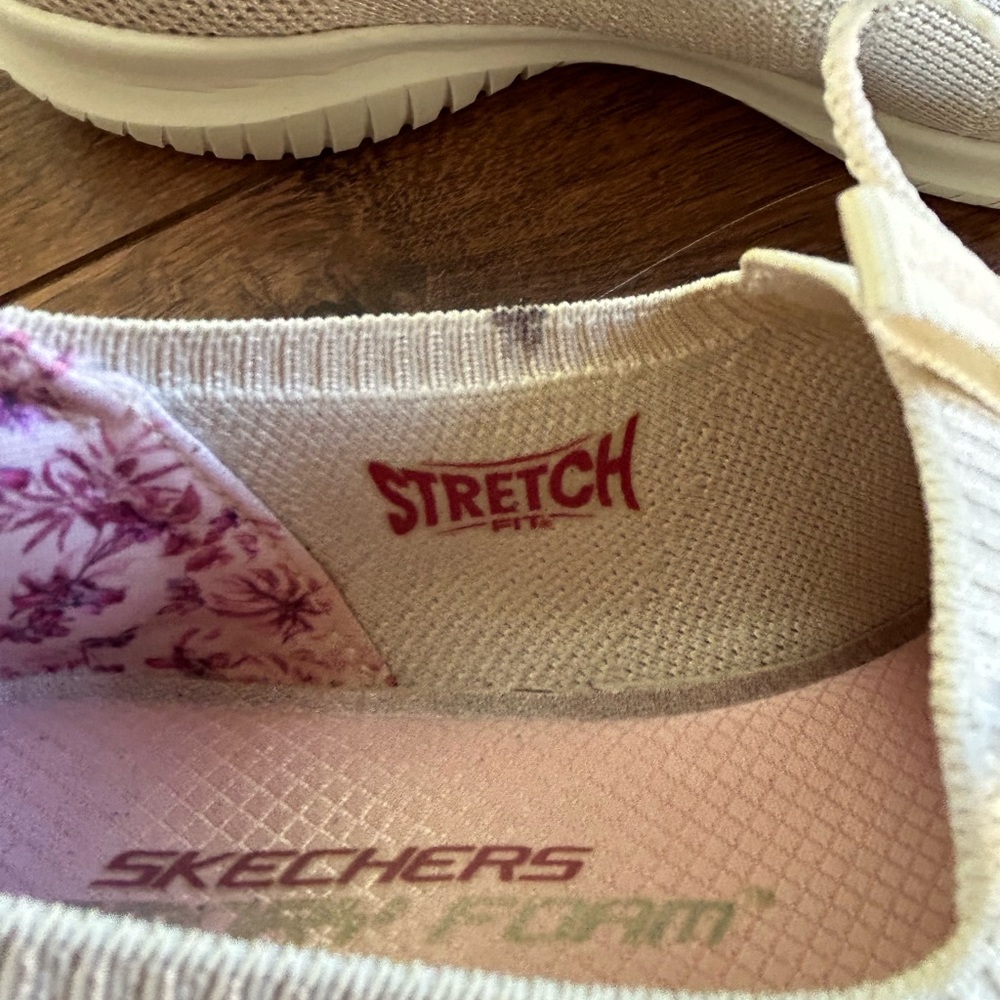 Skechers Ultra Flex Washable Slip On Shoes in Flourishing View Ivory Size 9 - Picture 6 of 6